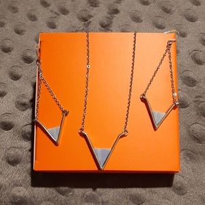 Necklace and earring set
